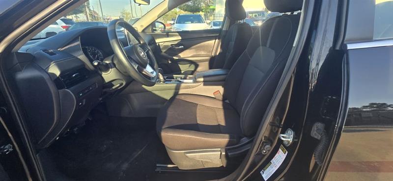 Nissan Sentra SV 2024