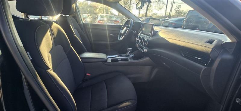 Nissan Sentra SV 2024