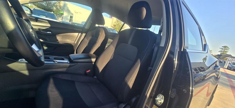 Nissan Sentra SV 2024