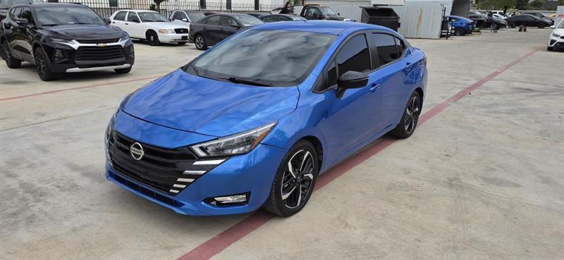 Nissan Versa SR 2023