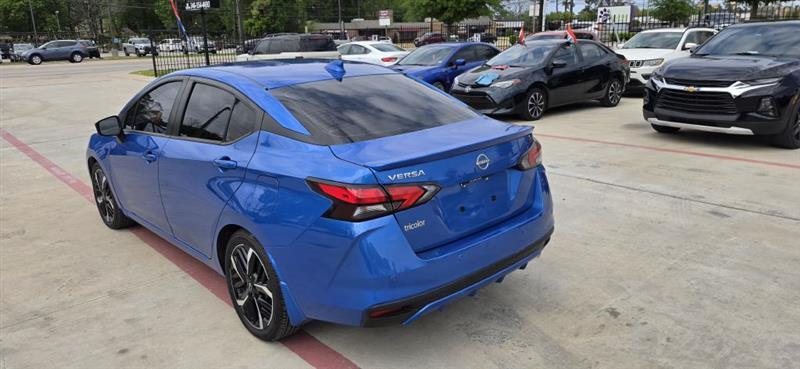 Nissan Versa SR 2023