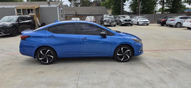 Nissan Versa SR 2023