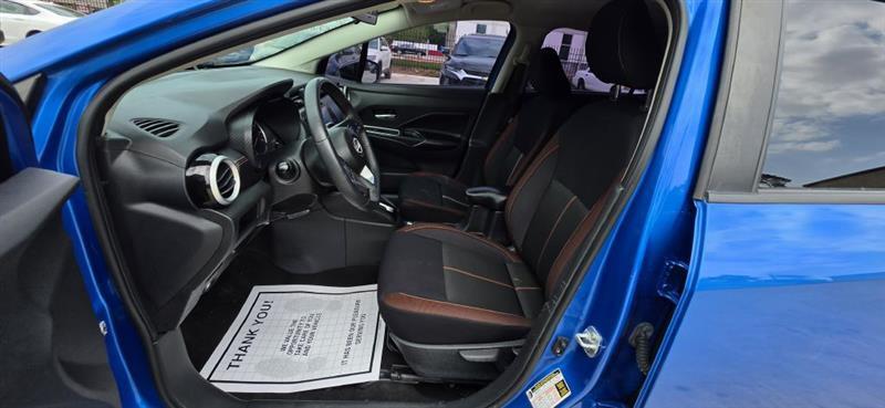 Nissan Versa SR 2023