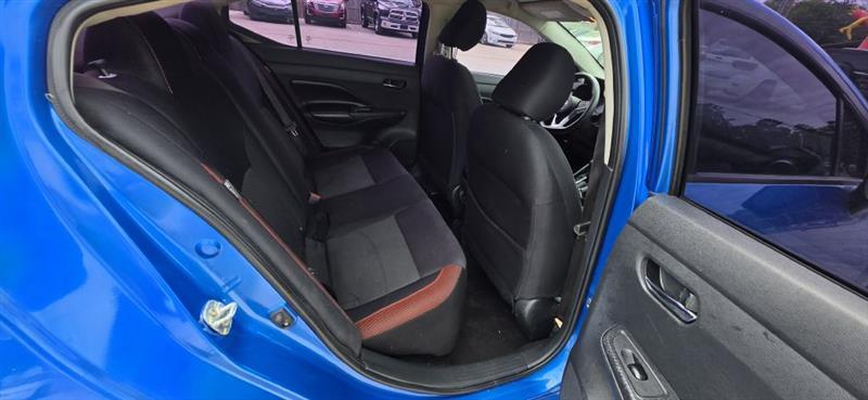 Nissan Versa SR 2023