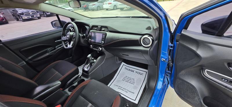 Nissan Versa SR 2023