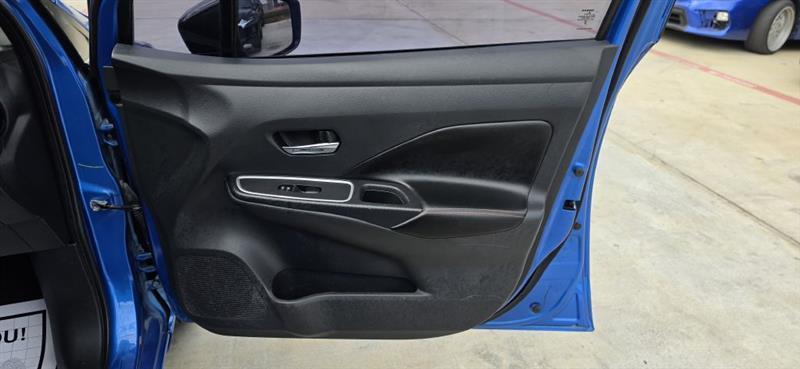 Nissan Versa SR 2023