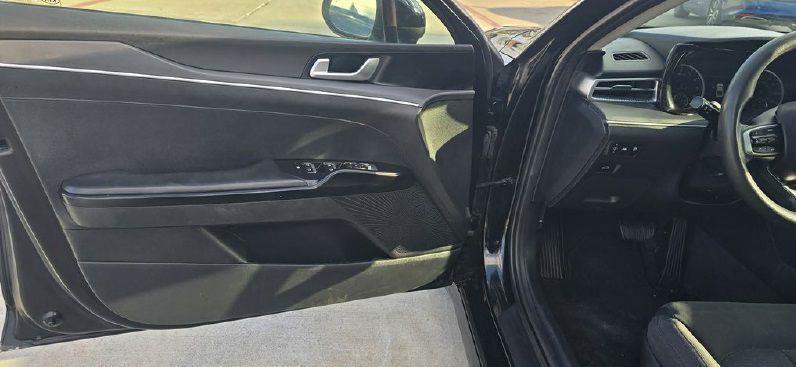 Kia K5 LXS 2023