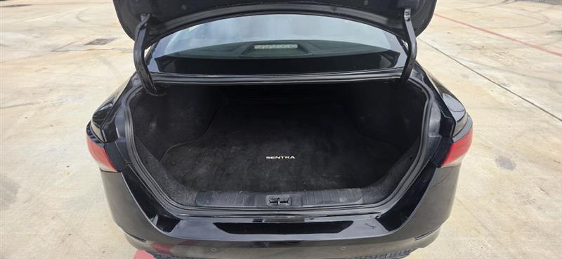 Nissan Sentra SV 2022
