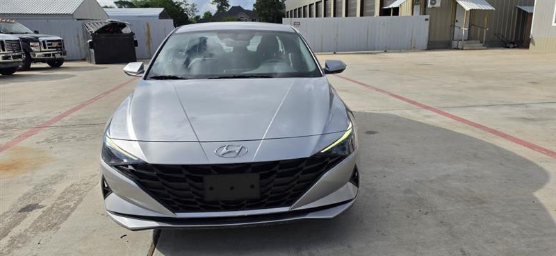 Hyundai Elantra SEL 2022