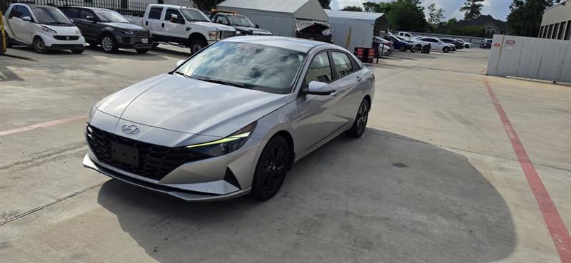 Hyundai Elantra SEL 2022