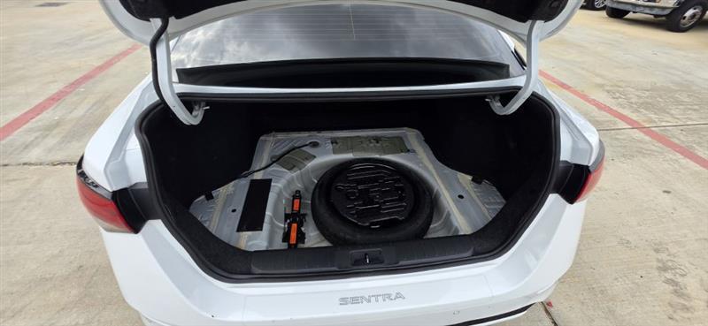 Nissan Sentra SV 2021