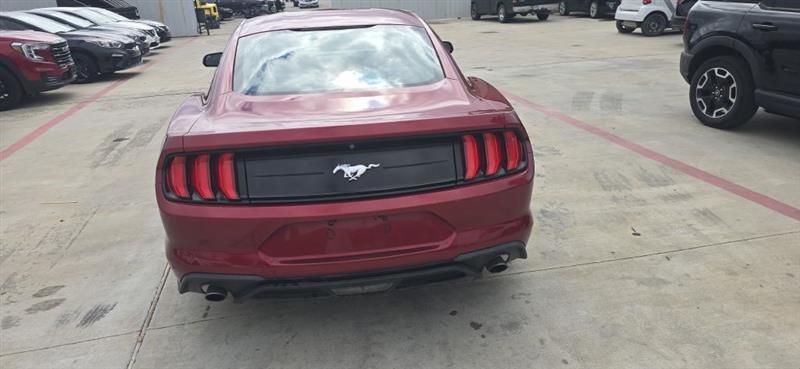 Ford Mustang EcoBoost Coupe 2018