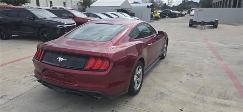 Ford Mustang EcoBoost Coupe 2018