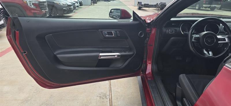 Ford Mustang EcoBoost Coupe 2018