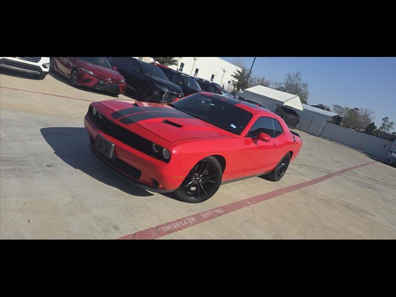 2017 Dodge Challenger SXT