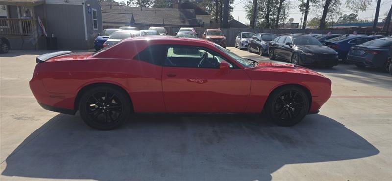 Dodge Challenger SXT 2017