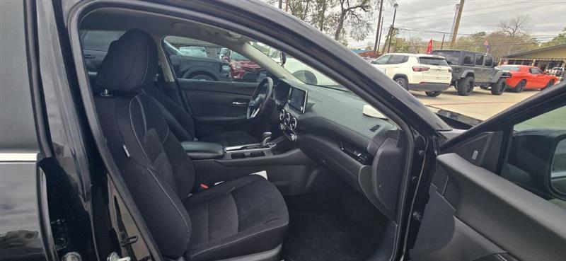 Nissan Sentra SV 2022