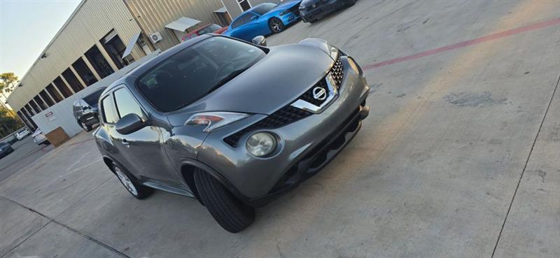 Nissan Juke S FWD 2015