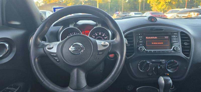 Nissan Juke S FWD 2015