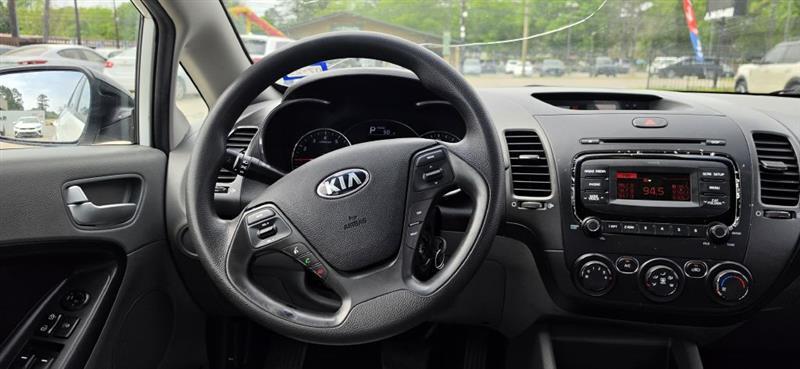 Kia Forte LX 6A 2017