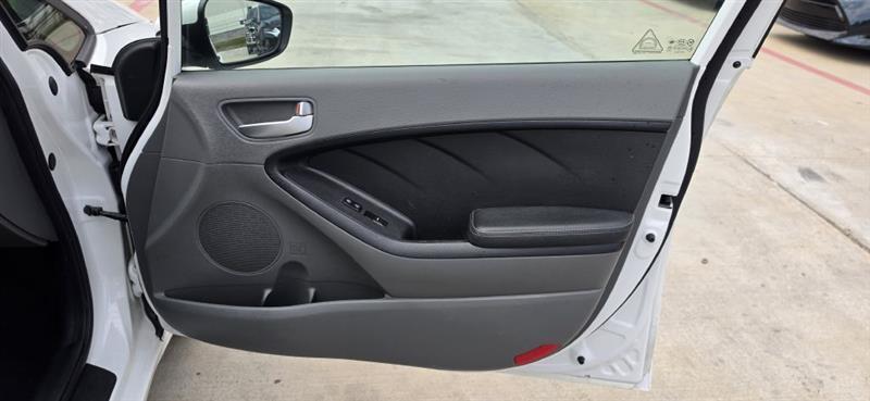 Kia Forte LX 6A 2017