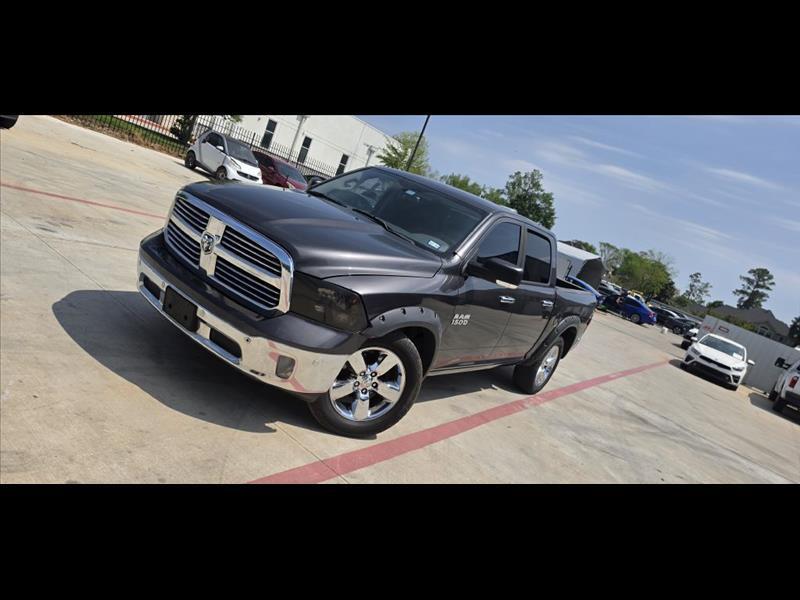 2015 RAM 1500 SLT Crew Cab SWB 2WD