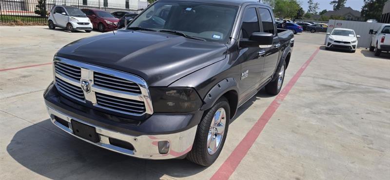 RAM 1500 SLT Crew Cab SWB 2WD 2015