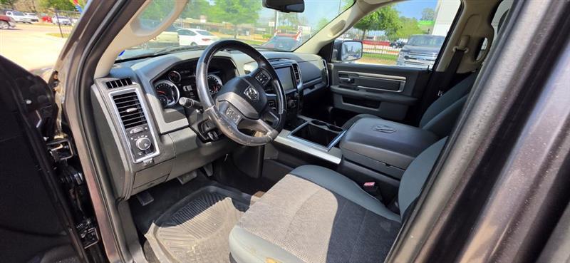 RAM 1500 SLT Crew Cab SWB 2WD 2015