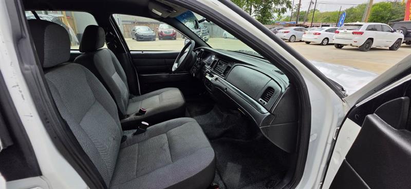 Ford Crown Victoria Police Interceptor 2010