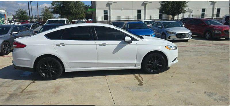 Ford Fusion SE 2017