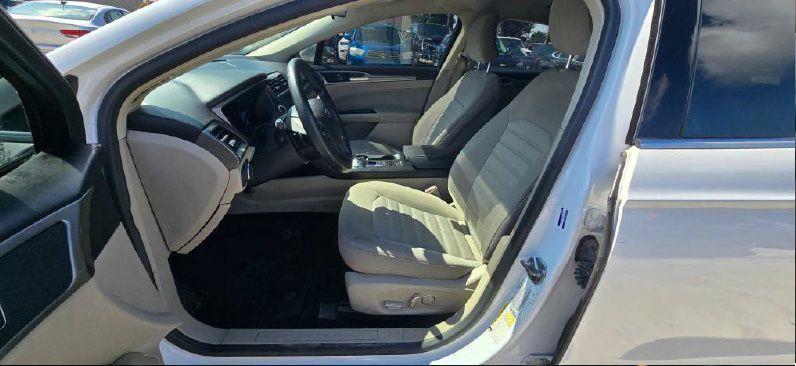 Ford Fusion SE 2017