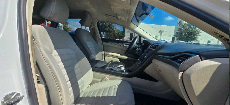 Ford Fusion SE 2017
