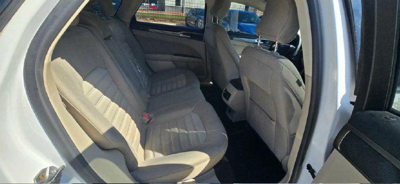 Ford Fusion SE 2017