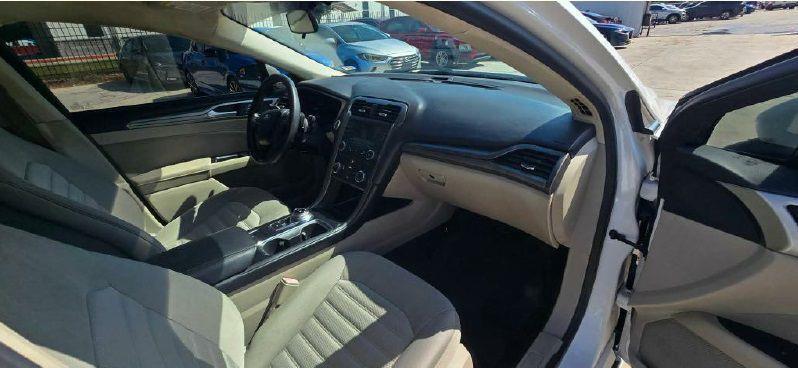 Ford Fusion SE 2017