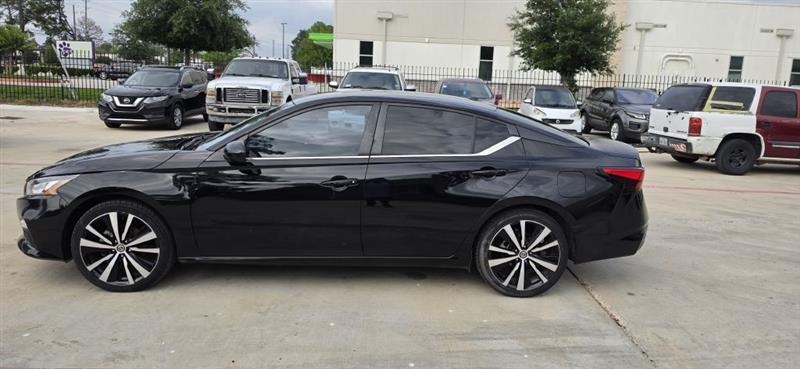 Nissan Altima 2.5 SR 2022