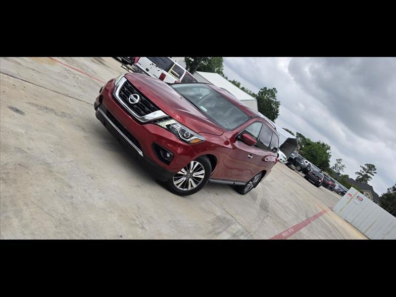 Nissan Pathfinder SV 2WD 2018