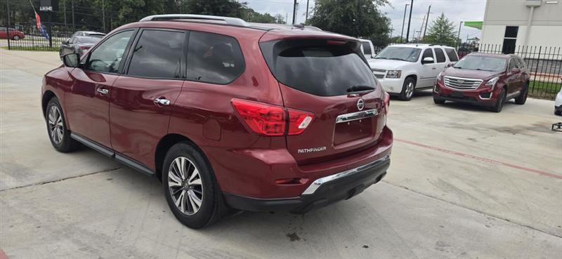 Nissan Pathfinder SV 2WD 2018