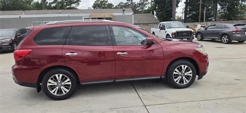 Nissan Pathfinder SV 2WD 2018