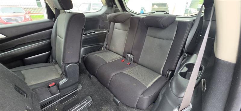 Nissan Pathfinder SV 2WD 2018