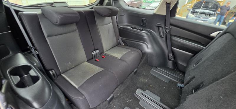 Nissan Pathfinder SV 2WD 2018