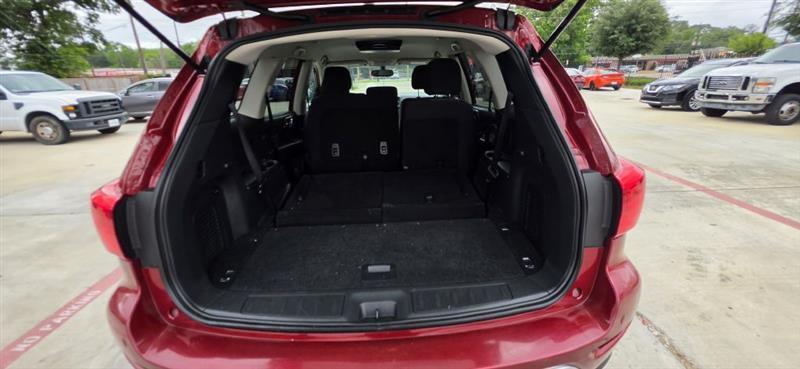 Nissan Pathfinder SV 2WD 2018
