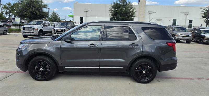 Ford Explorer XLT FWD 2019
