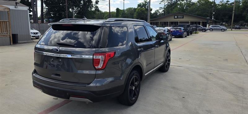 Ford Explorer XLT FWD 2019