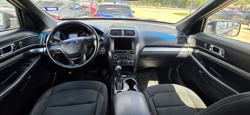Ford Explorer XLT FWD 2019