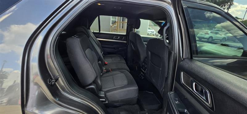 Ford Explorer XLT FWD 2019
