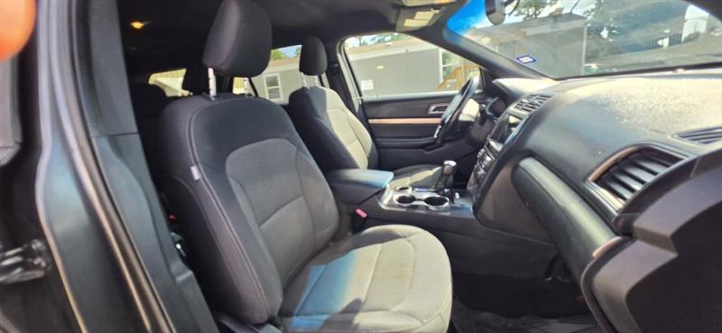 Ford Explorer XLT FWD 2019