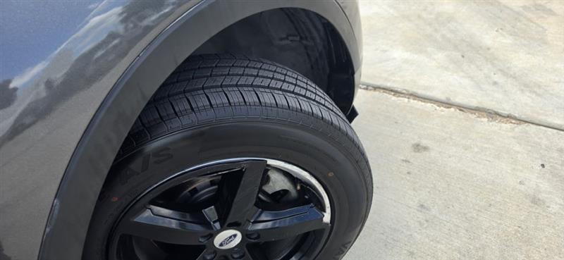 Ford Explorer XLT FWD 2019