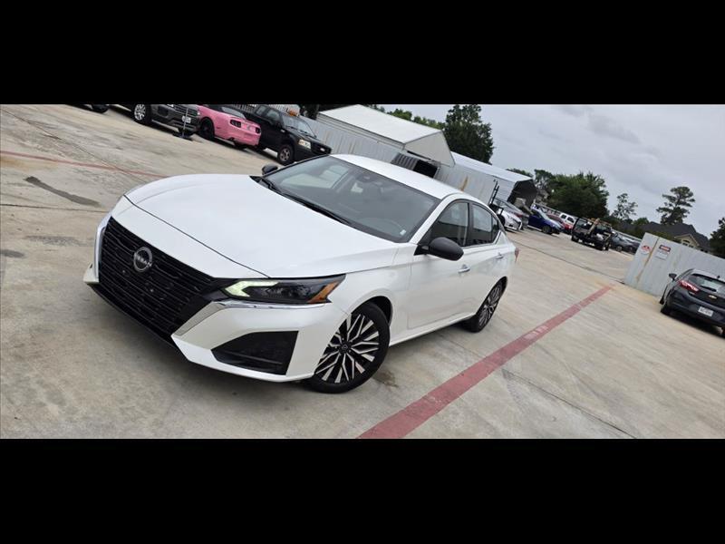 Nissan Altima 2.5 SV 2024