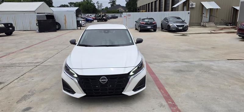 Nissan Altima 2.5 SV 2024
