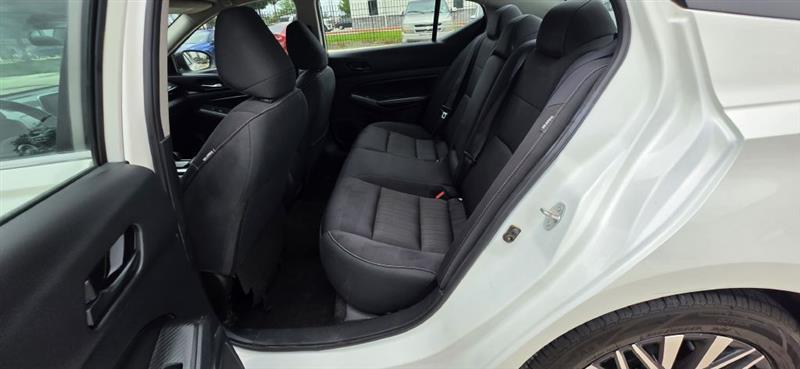 Nissan Altima 2.5 SV 2024